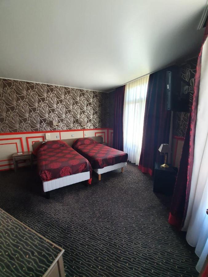 Le Grand Hotel Valenciennes Exterior photo