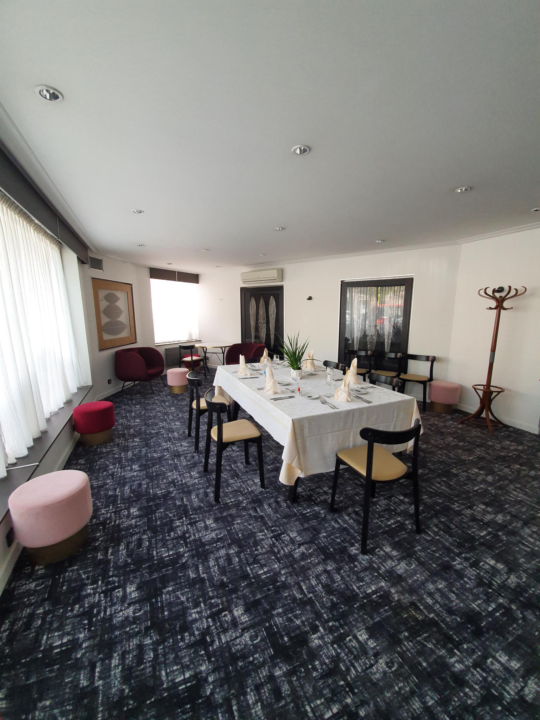 Le Grand Hotel Valenciennes Exterior photo