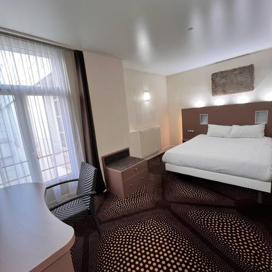 Le Grand Hotel Valenciennes Exterior photo