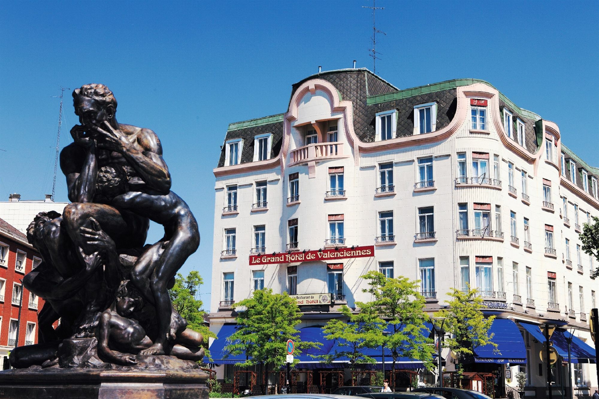 Le Grand Hotel Valenciennes Exterior photo
